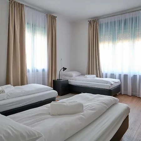 Buekfuerdo Zrinyi 9 Apartmanhaz, Buekfalva * Bük