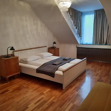 Buekfuerdo Zrinyi 9 Apartmanhaz, Buekfalva