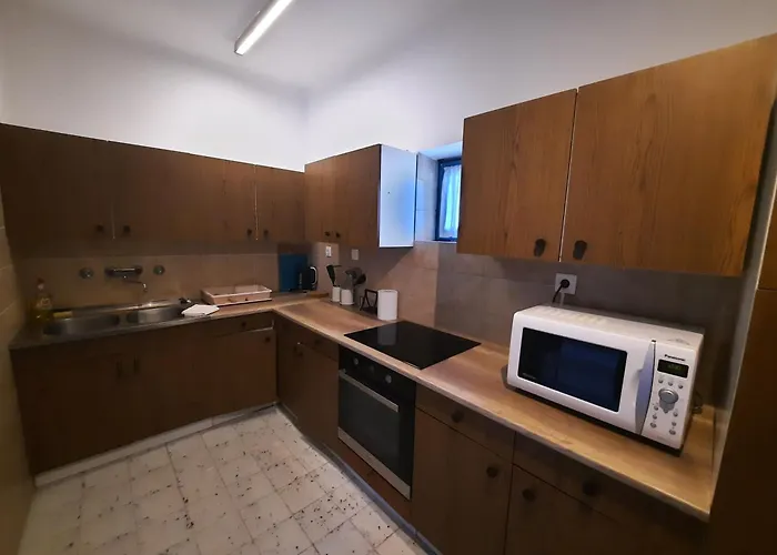 Buekfuerdo Zrinyi 9 Apartmanhaz, Buekfalva 公寓 *