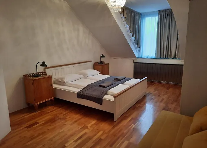 Buekfuerdo Zrinyi 9 Apartmanhaz, Buekfalva