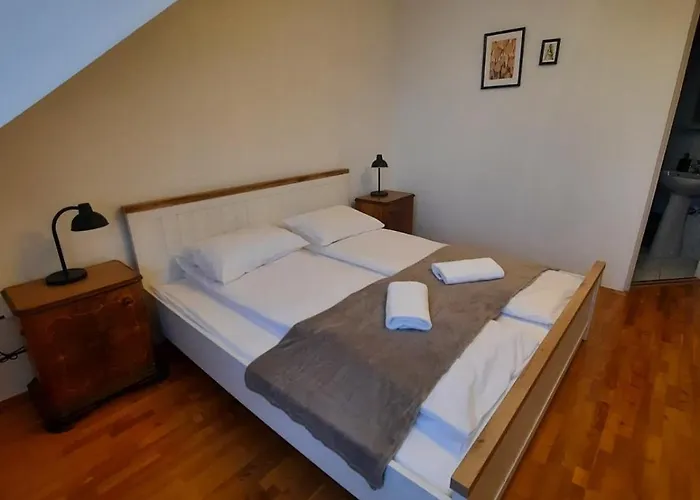 Buekfuerdo Zrinyi 9 Apartmanhaz, Buekfalva Daire Bük