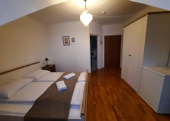 Buekfuerdo Zrinyi 9 Apartmanhaz, Buekfalva * Bük